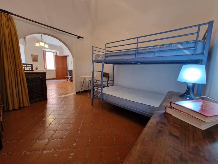 Silver Sands Finale Ligure - Traditional Apartment - 4 Beds & Terrace By The Beach Dış mekan fotoğraf
