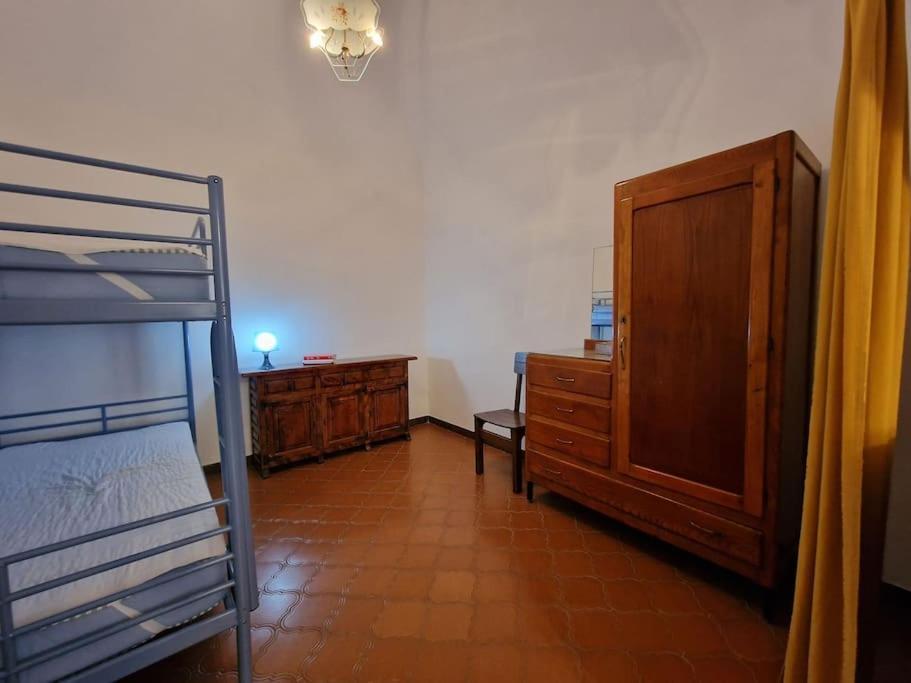 Silver Sands Finale Ligure - Traditional Apartment - 4 Beds & Terrace By The Beach Dış mekan fotoğraf