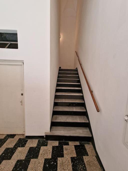 Silver Sands Finale Ligure - Traditional Apartment - 4 Beds & Terrace By The Beach Dış mekan fotoğraf